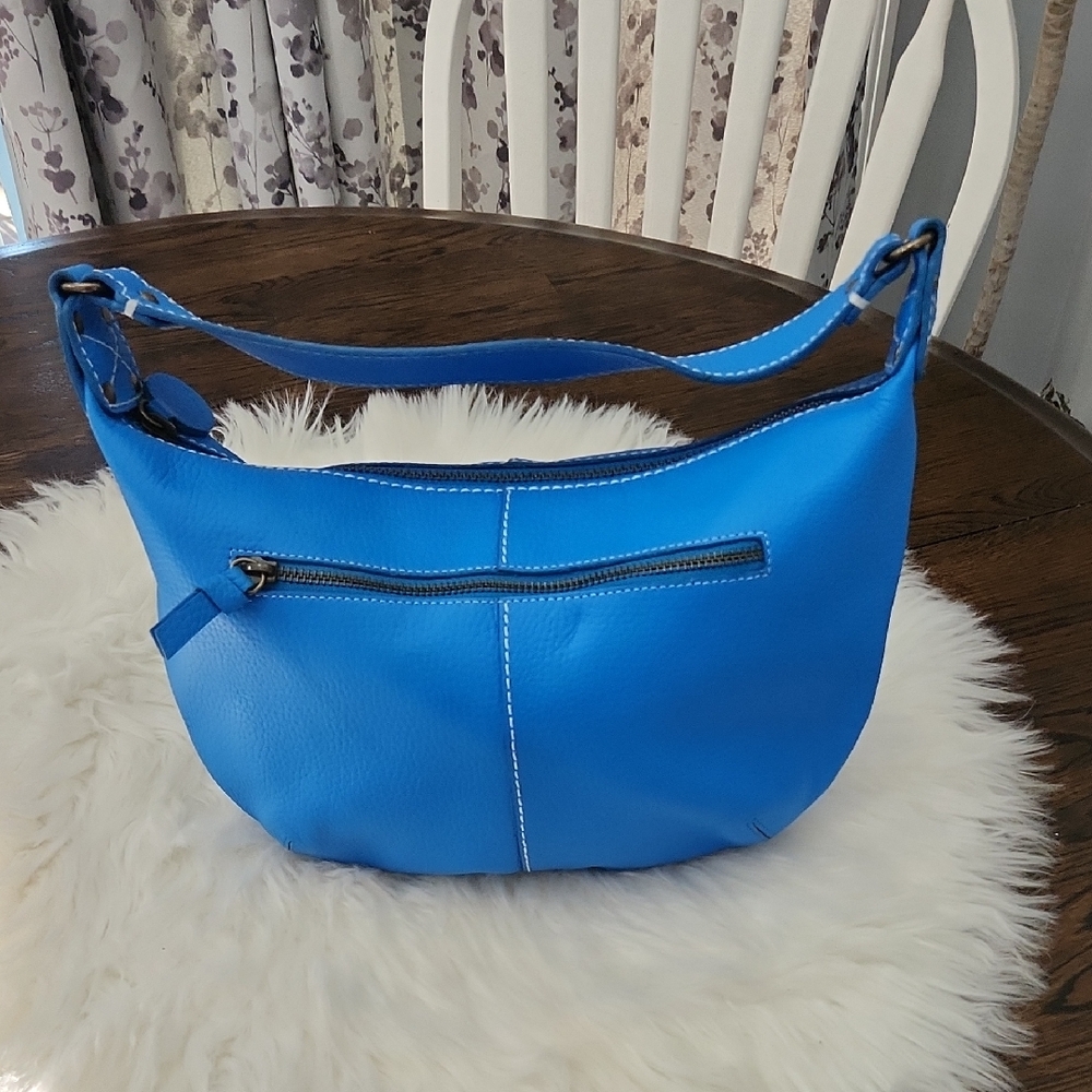 NWOT. Y2K Gap Genuine Pebbled Leather Shoulder Bag - Picture 2 of 14